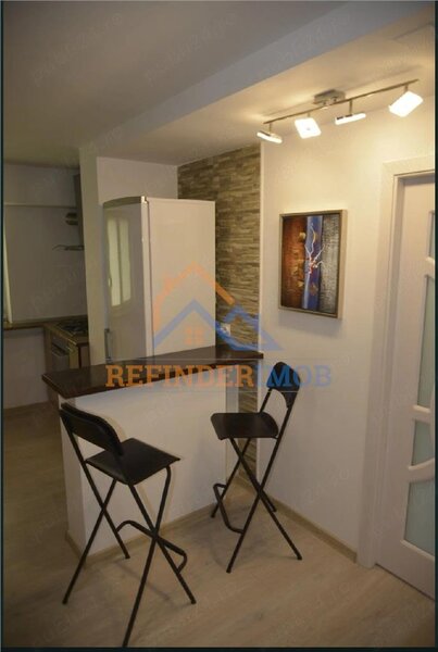 13 Septembrie, apartament de vanzare cu 3 camere, 2 gr. sanitare,